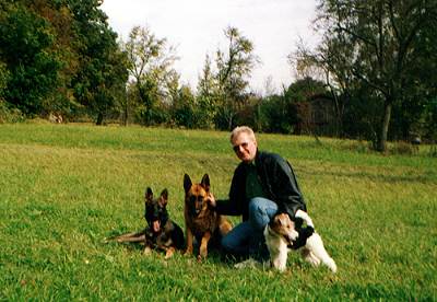 Bernd Weiß mit Black Jack und seinen Freunden.